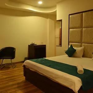 Hotel Red Velvet Suites Delhi Airport Bed & Breakfast